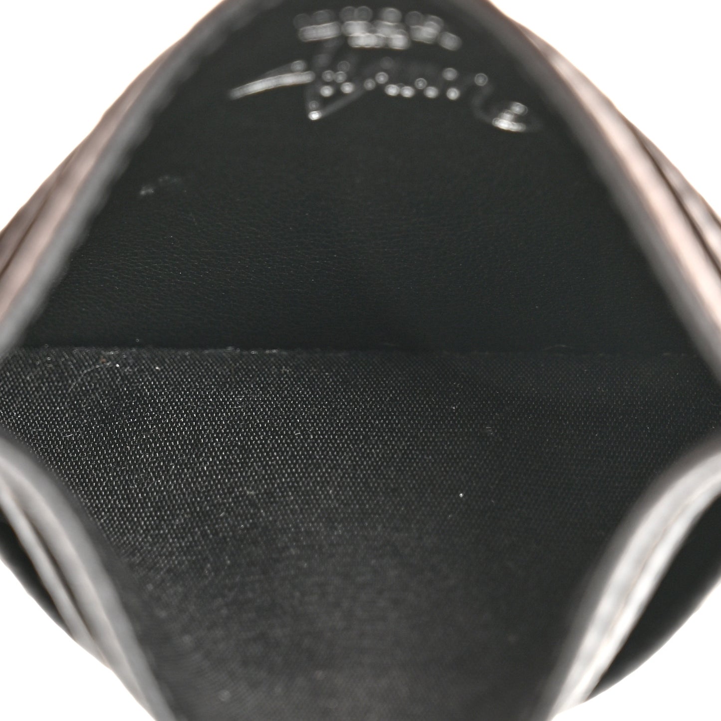 X SHAWN STUSSY Grained Calfskin Bee Card Holder Black