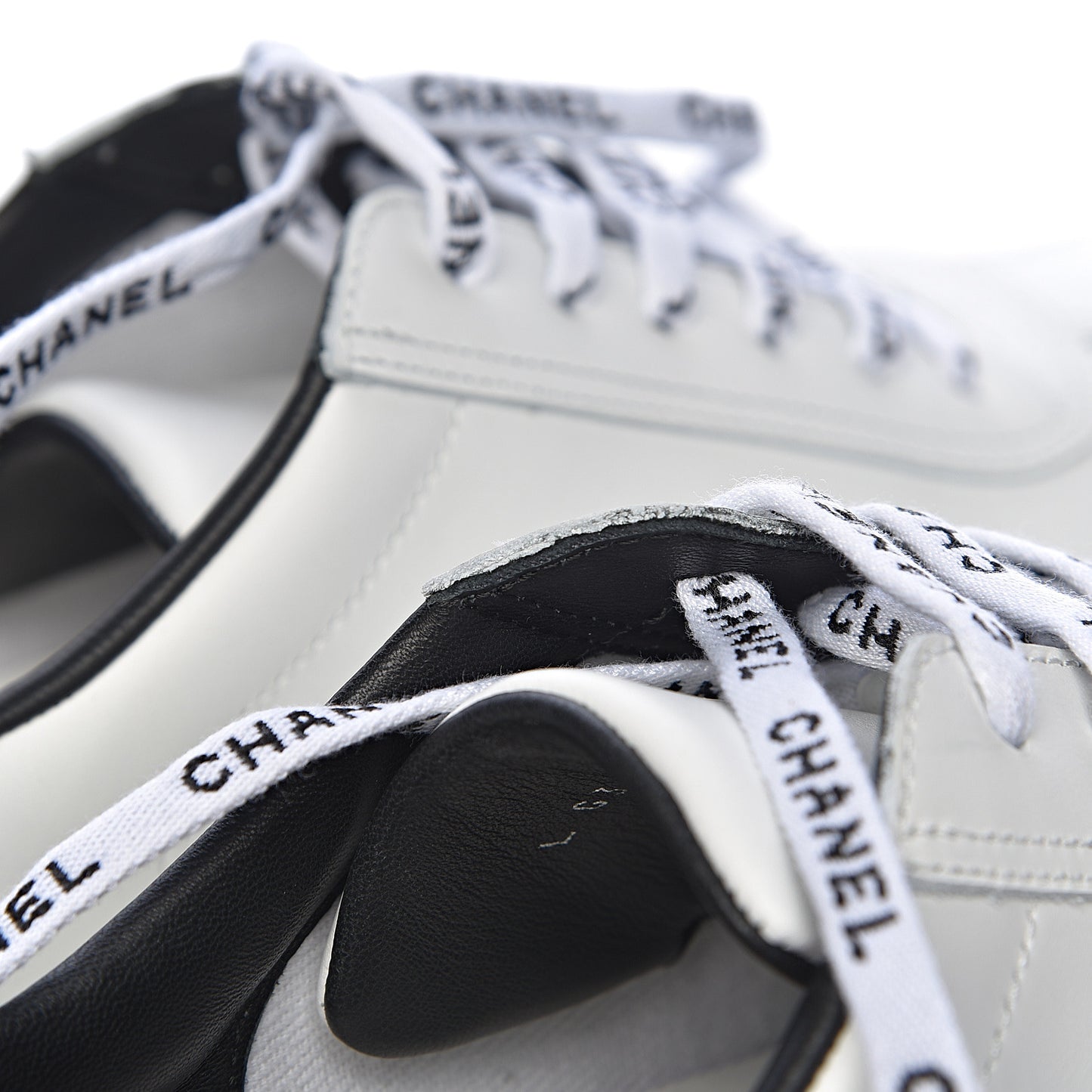 Calfskin Mens CC Sneakers 43 White