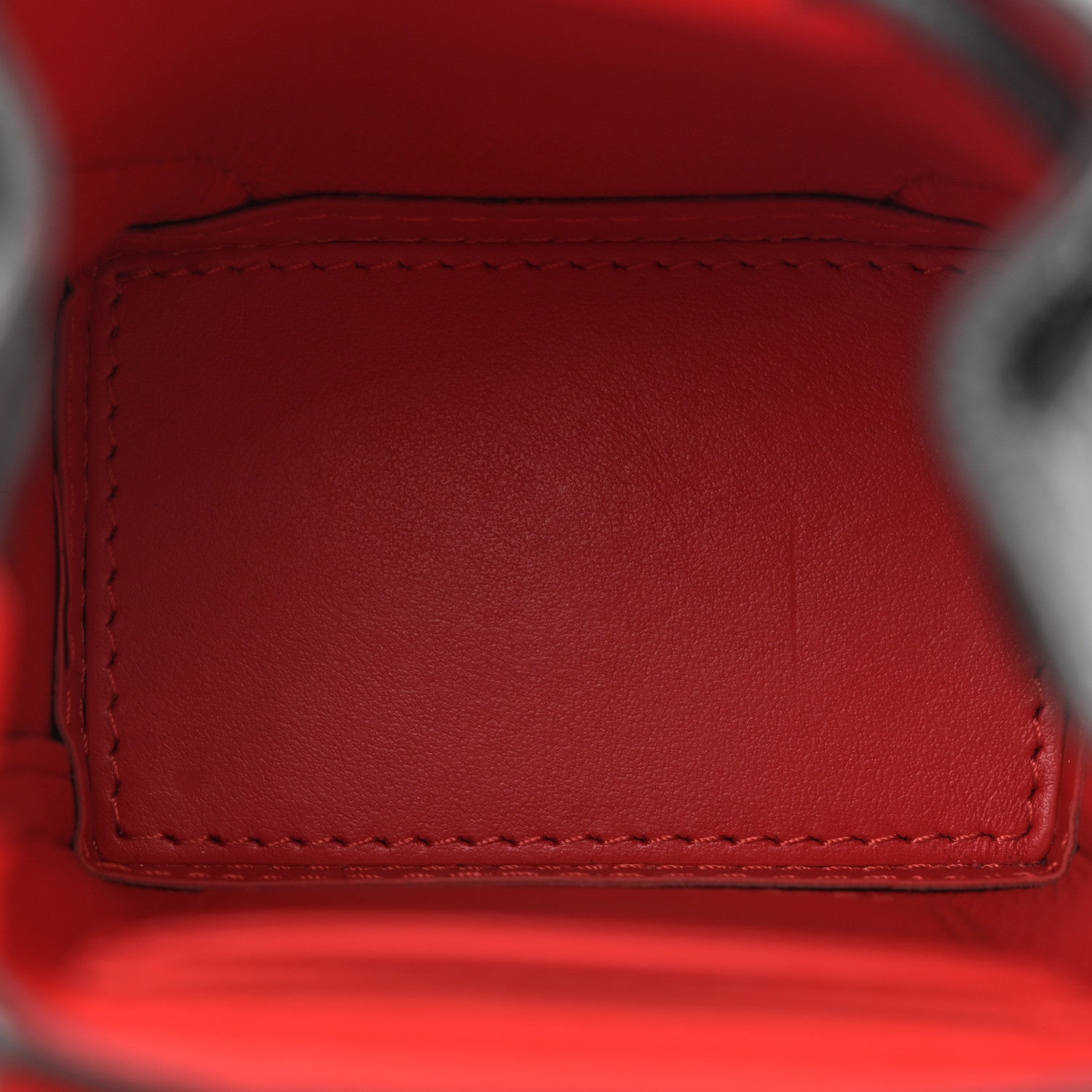 美品Louboutin レザーケース レッド/ブラック Christian Louboutin LOUBITOWN Messenger Bag Spiked Leather Black