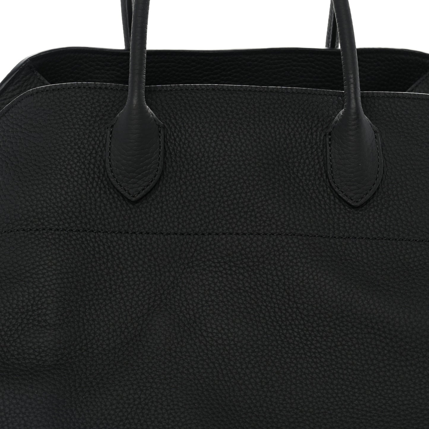 Matte Grained Calfskin Soft Margaux 15 Black