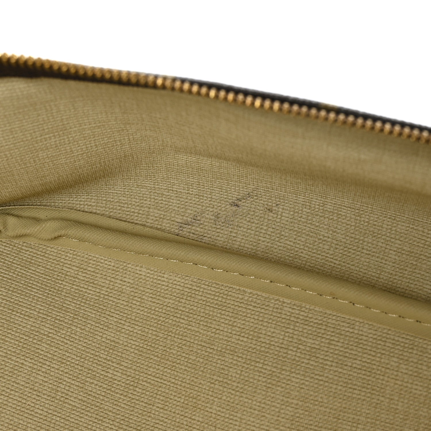 Louis Vuitton Monogram Excursion Shoe Bag 10 of 10