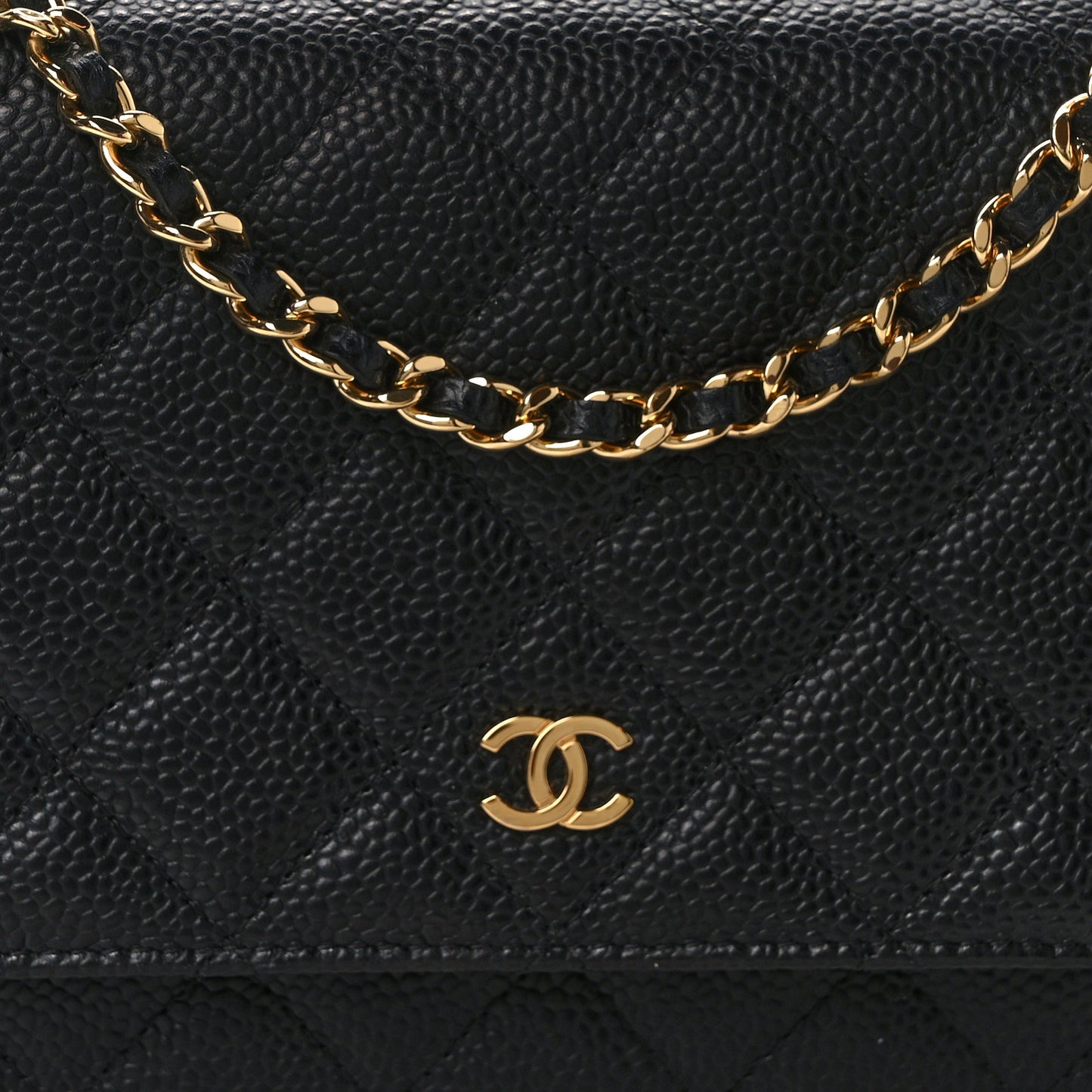 Caviar Quilted Wallet on Chain WOC Black