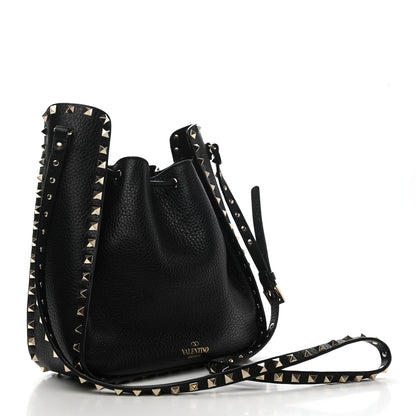 Valentino Garavani Grained Calfskin Rockstud Bucket Bag Black 3 of 10