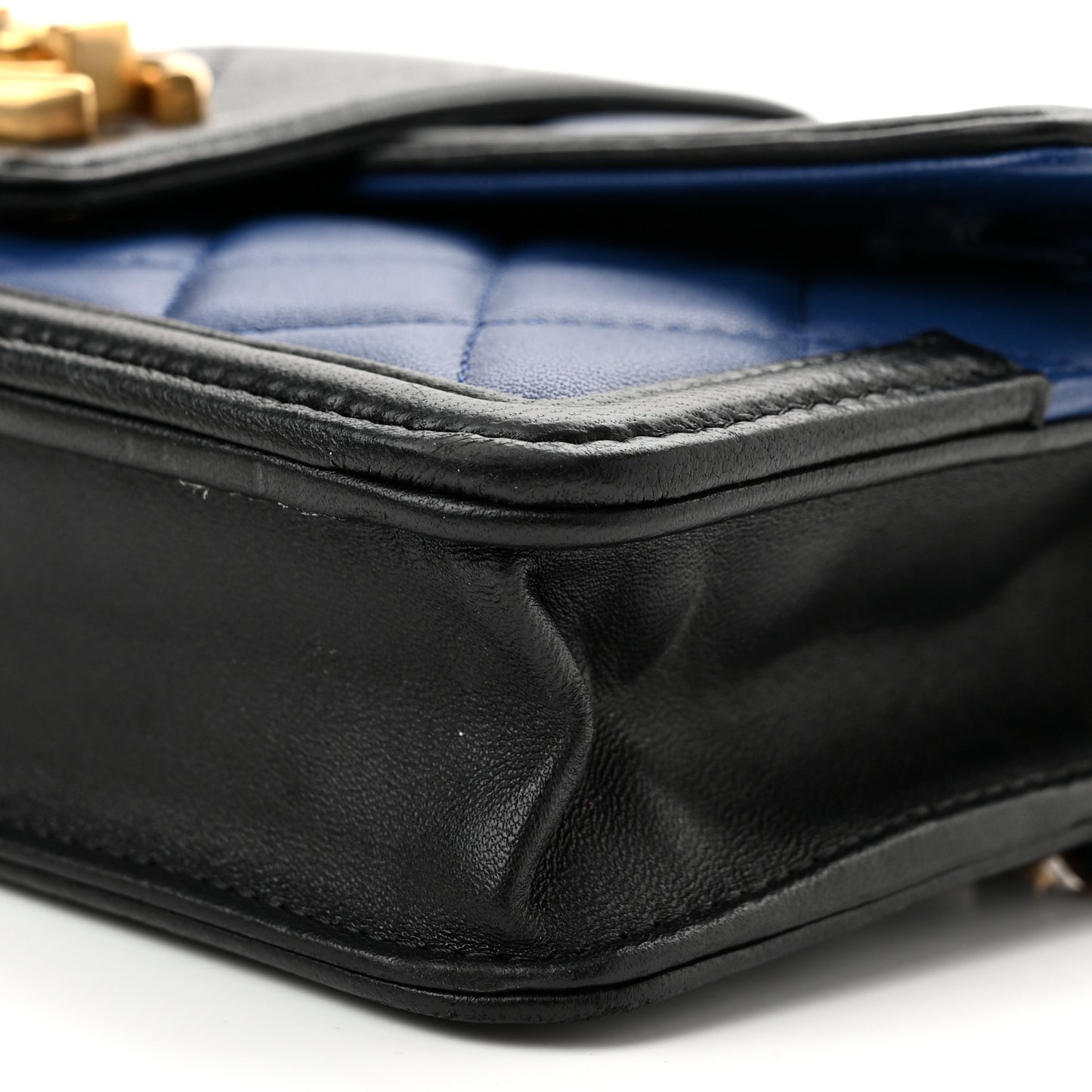 Lambskin Quilted Elegant CC Wallet On Chain WOC Blue Black