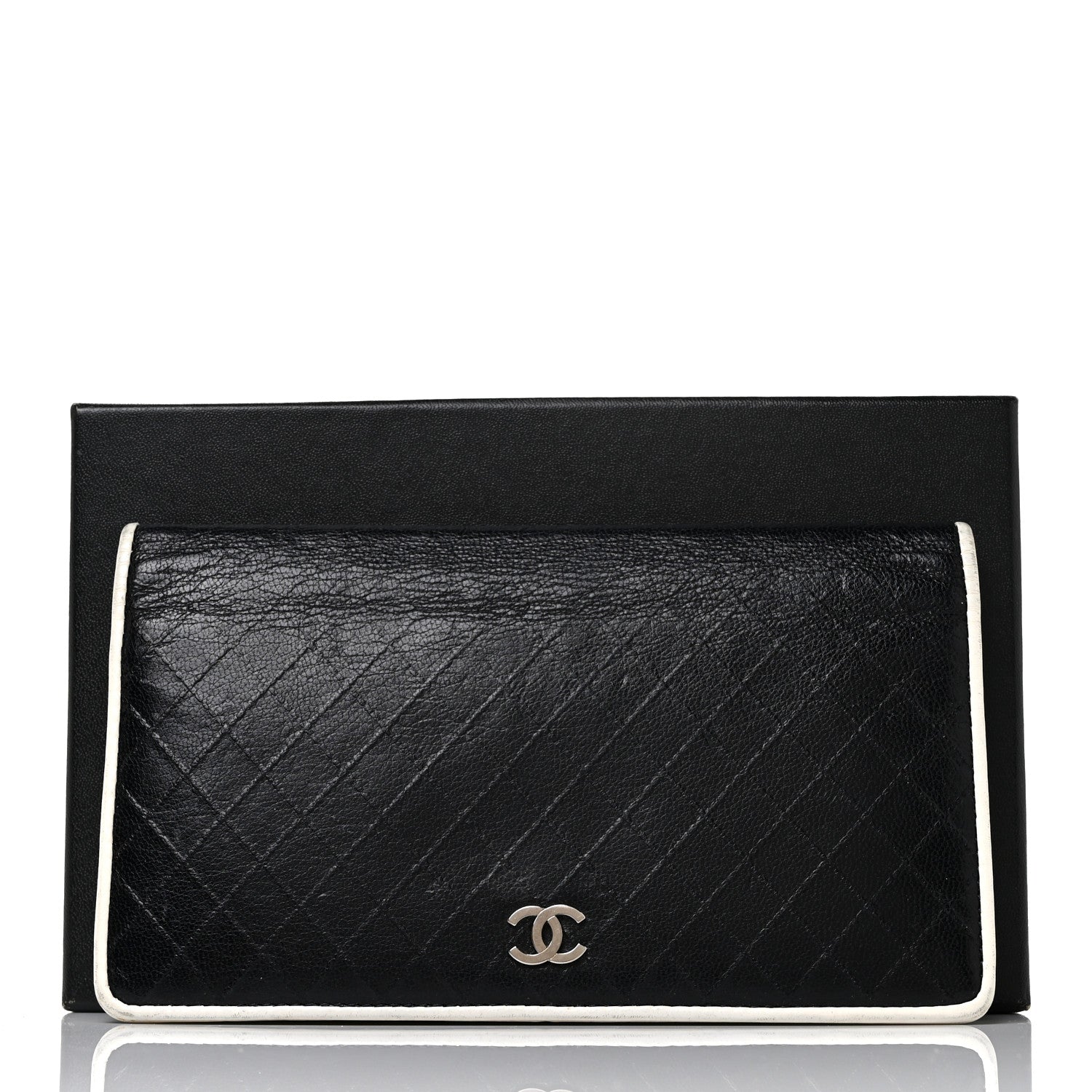 Chanel Calfskin Diamond Stitched Yen Wallet Dark Navy Blue 9 of 9