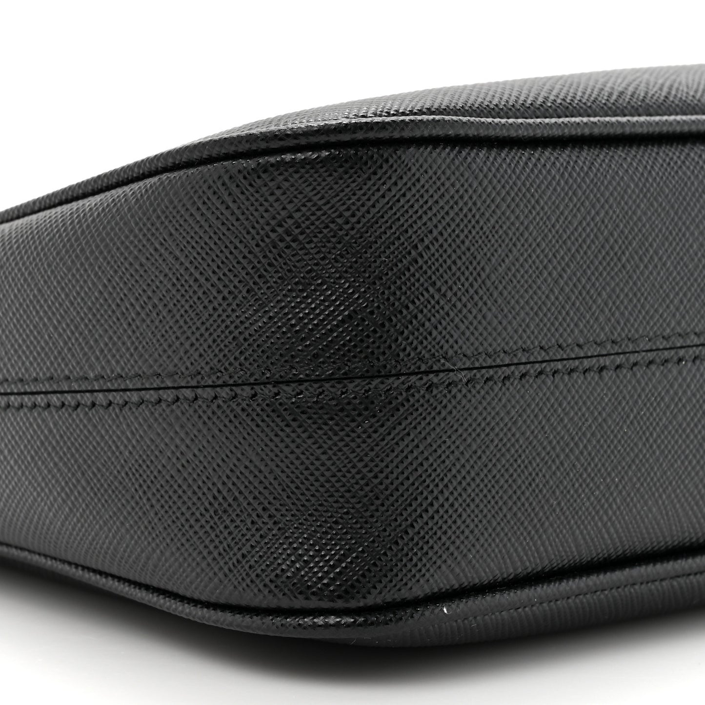 Saffiano Lux Re-Edition 2005 Shoulder Bag Black