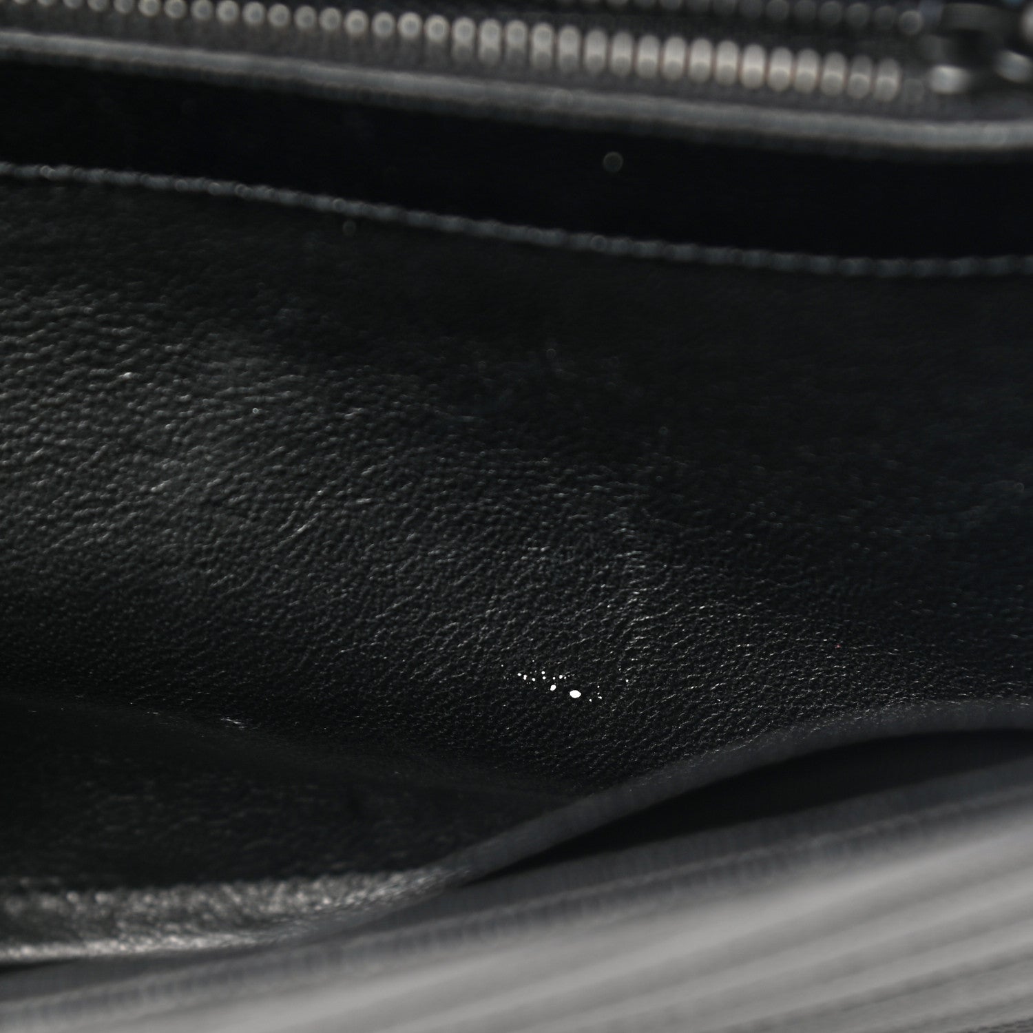 Saint Laurent Grain De Poudre Matelasse Chevron Monogram Chain Wallet Black 12 of 12