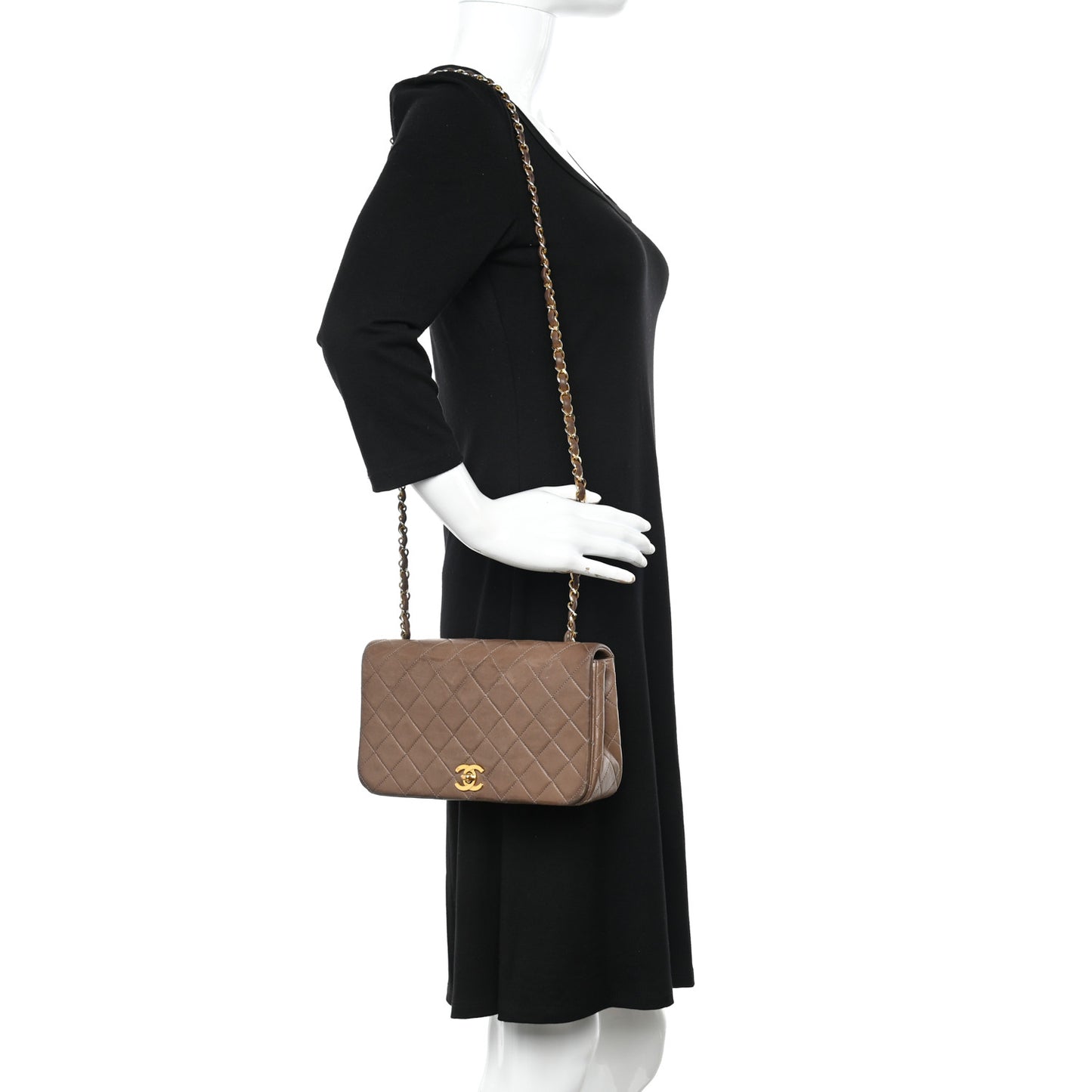 Lambskin Quilted Medium Single Flap Beige