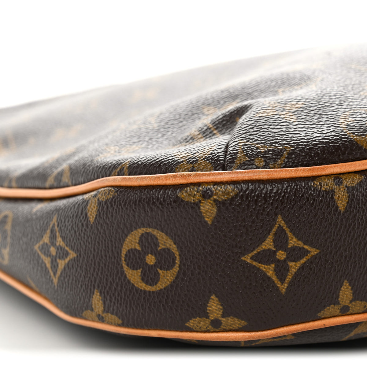 Louis Vuitton Monogram Odeon MM 9 of 11