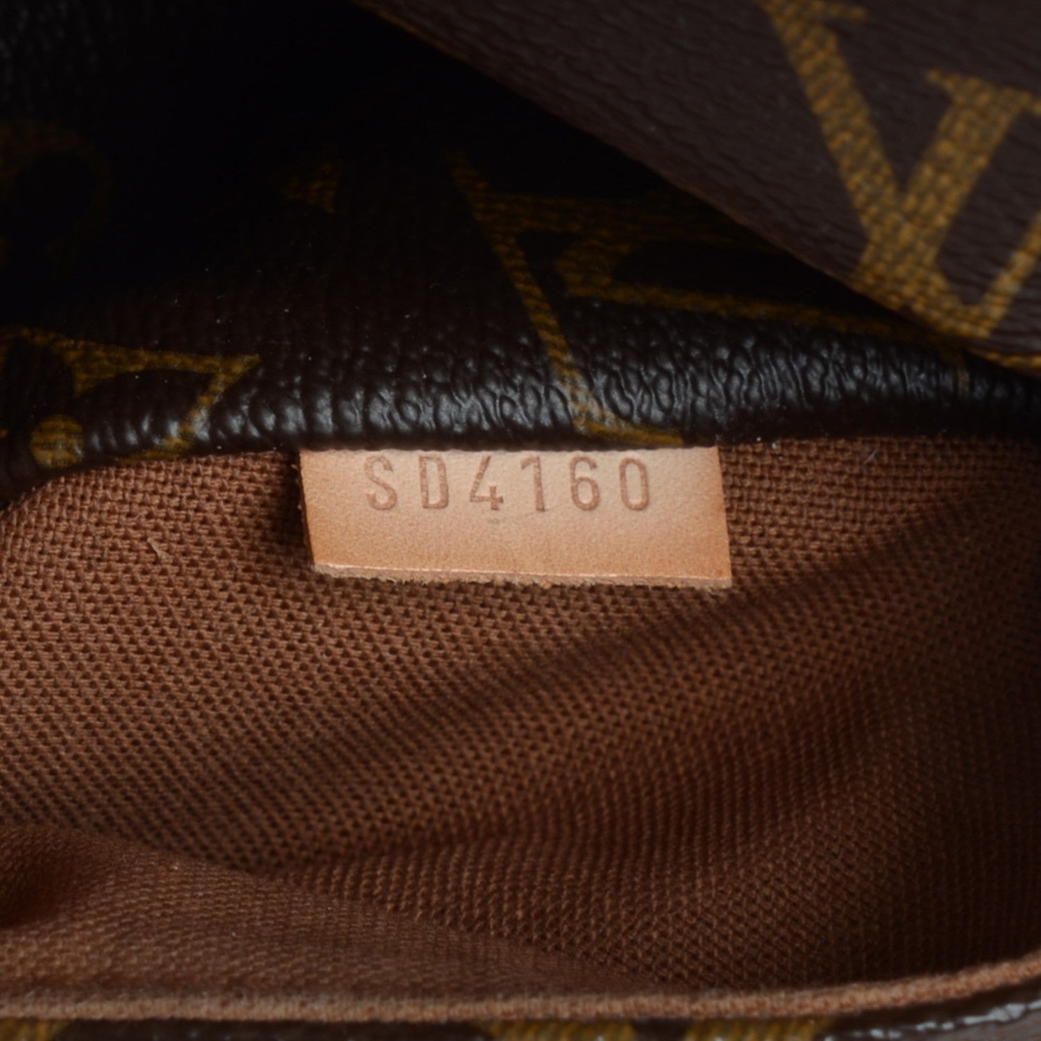 Louis Vuitton Monogram Totally PM 7 of 10
