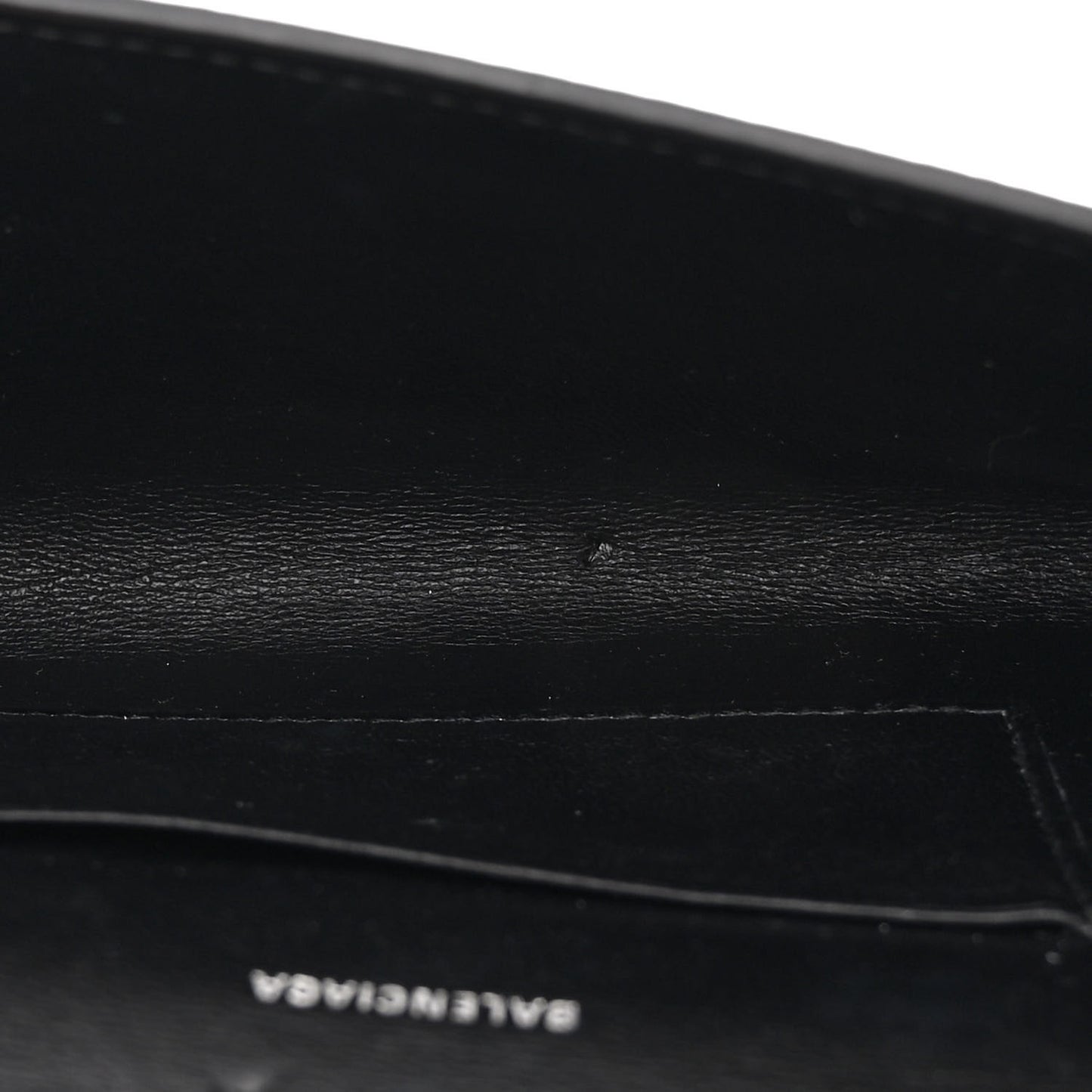 Grained Calfskin Logo Cash Phone Holder Wallet On Chain Black White