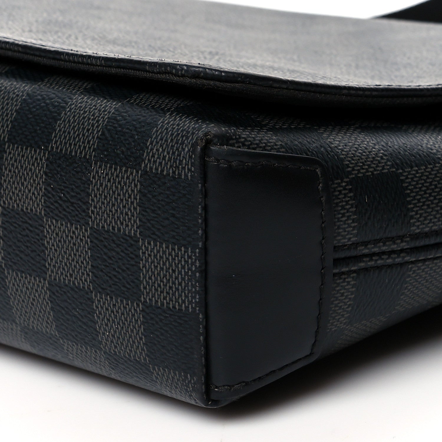 Louis Vuitton Damier Graphite District PM 13 of 15