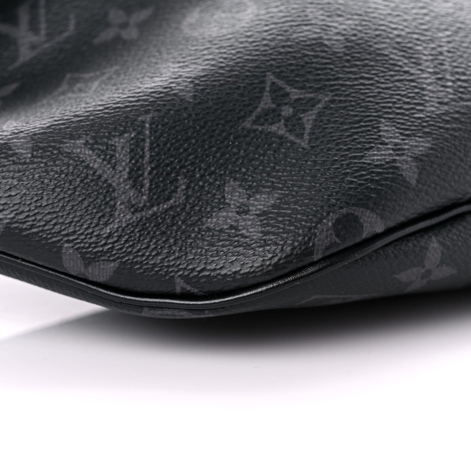Louis Vuitton Monogram Eclipse Discovery Bumbag 7 of 10
