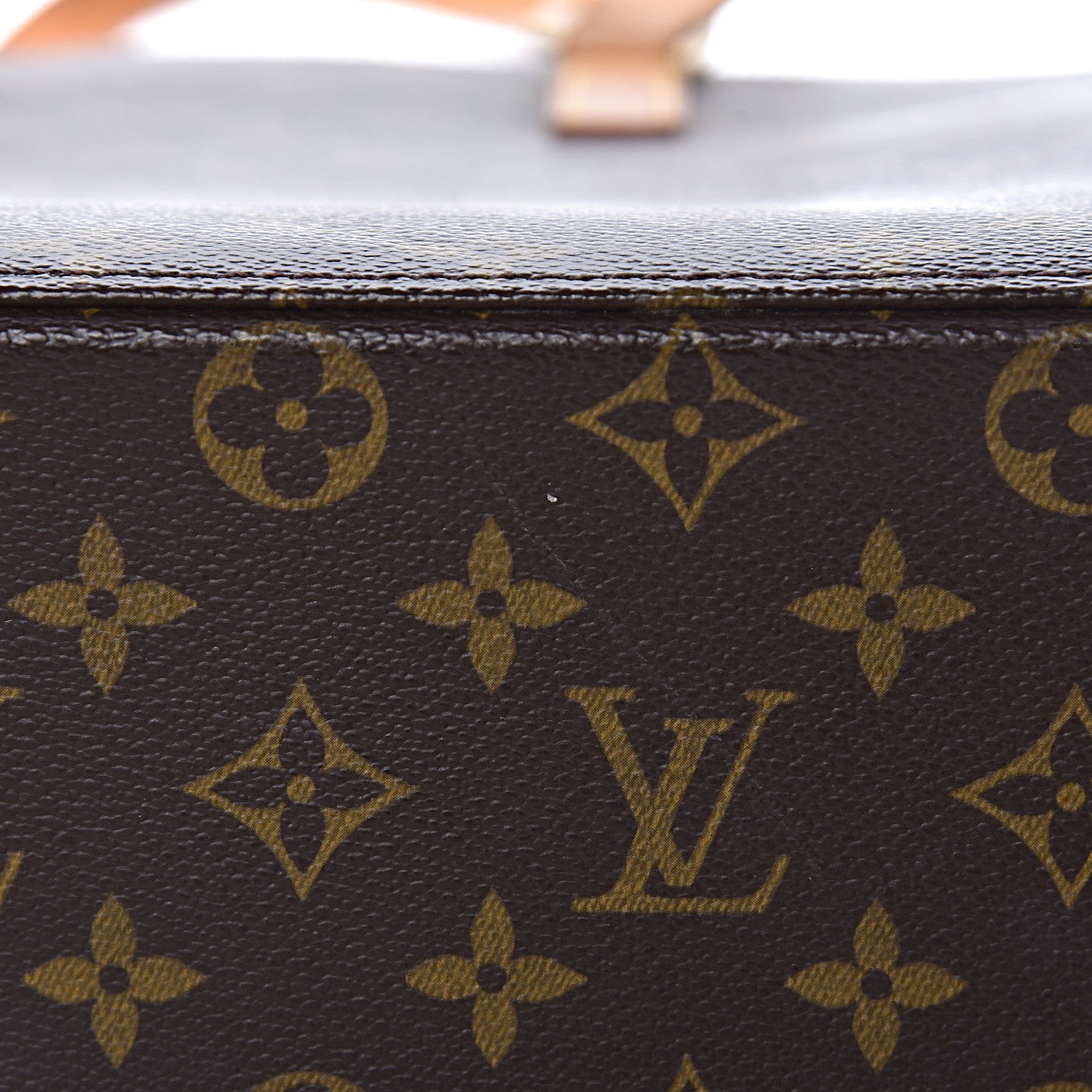 Louis Vuitton Monogram Luco 27 of 29