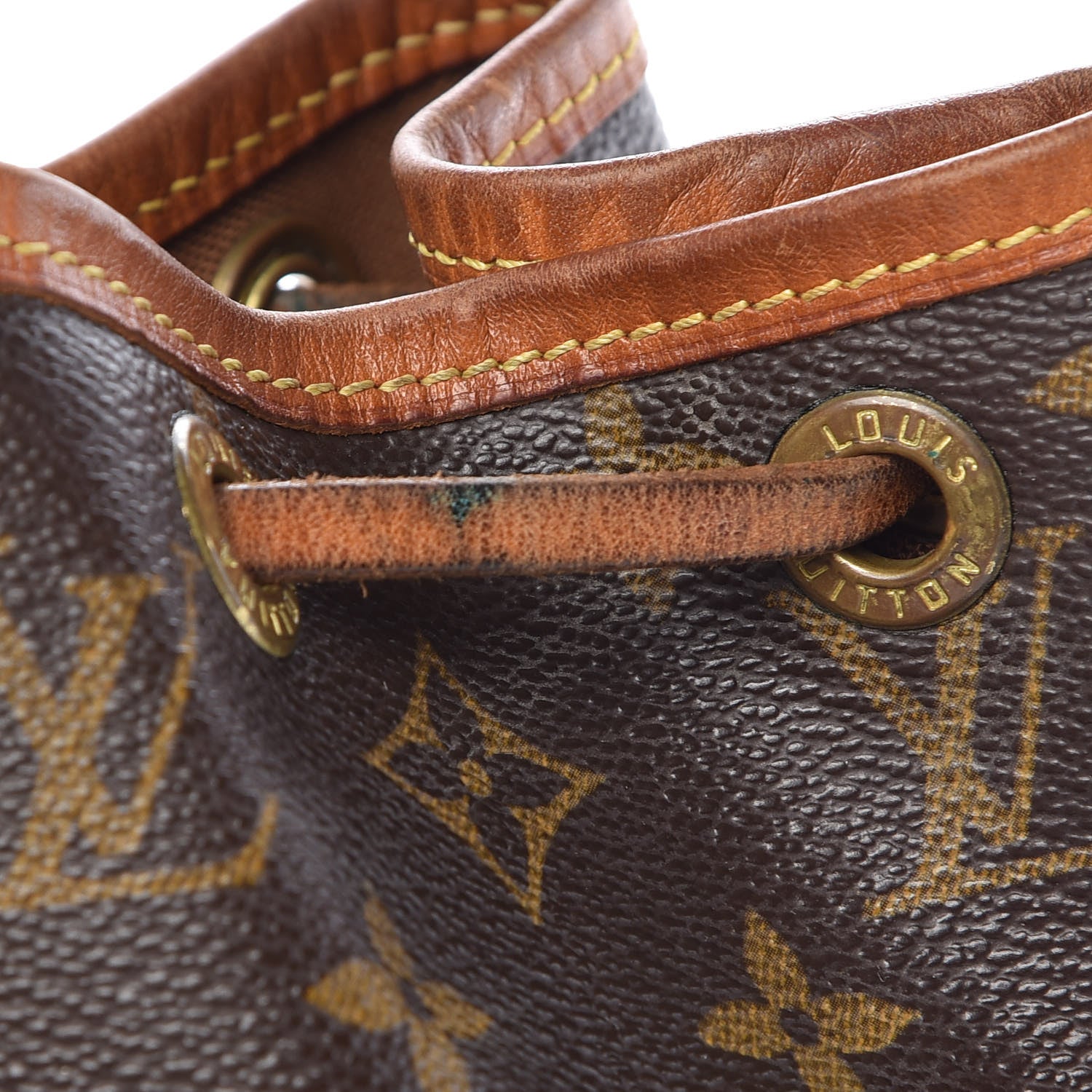 Louis Vuitton Monogram Petit Noe 19 of 19