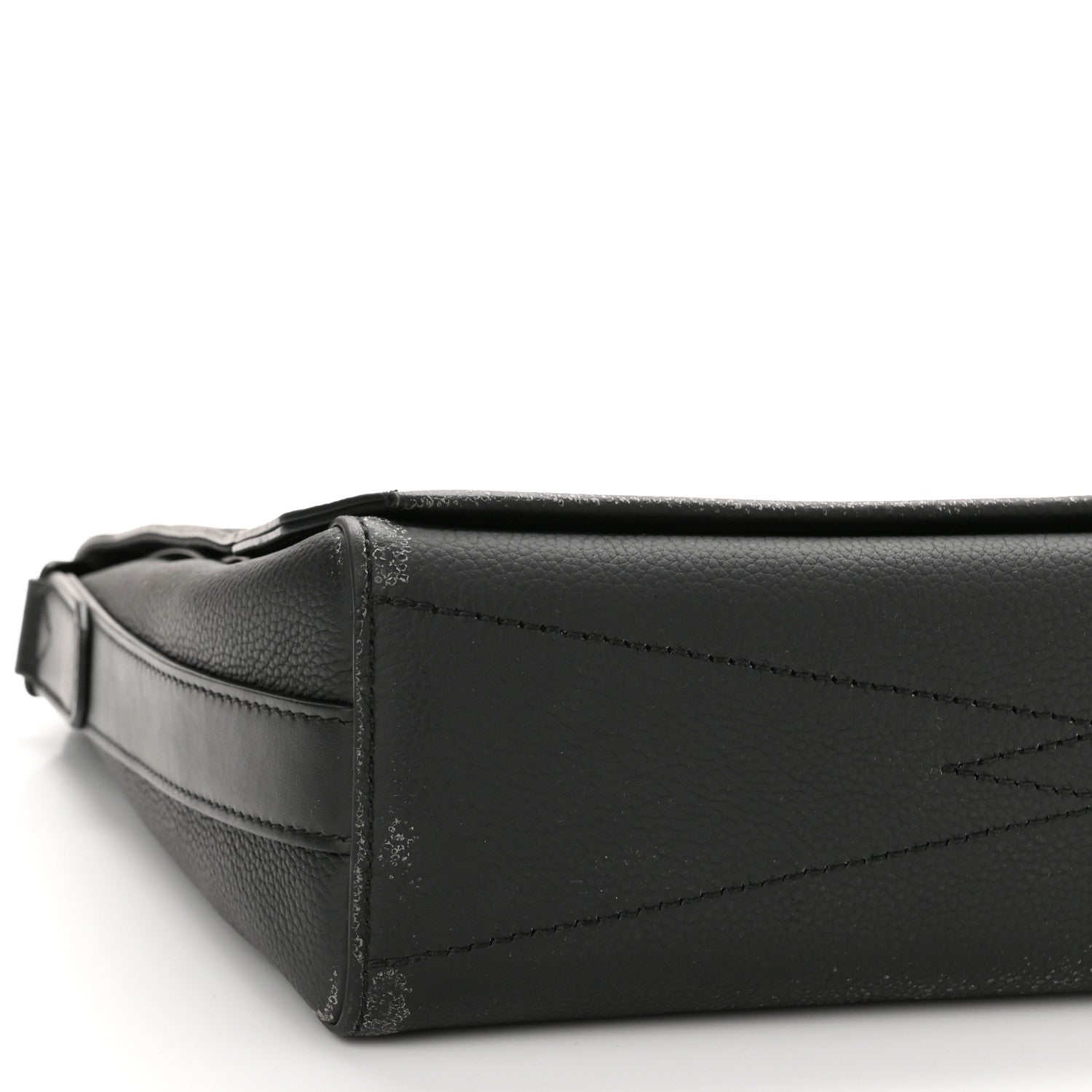 Louis Vuitton Calfskin Aerogram Messenger Black 8 of 11