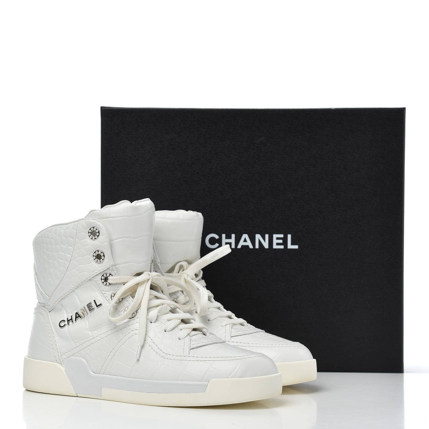 Calfskin Crocodile Embossed Cocodile High Top Sneakers 39.5 White