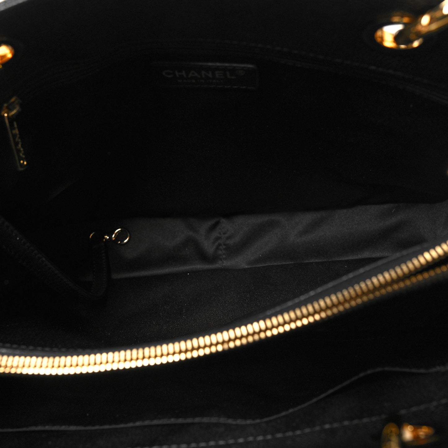Caviar Quilted Grand Shopping Tote GST Black