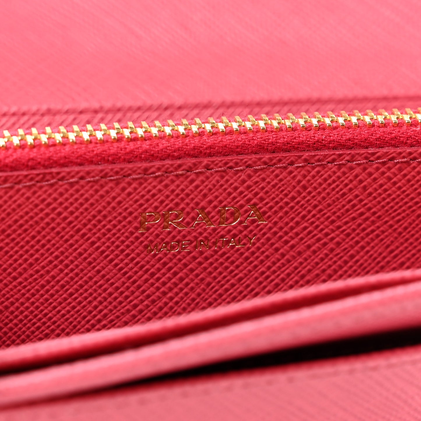 Saffiano Triangle Wristlet Wallet Peonia