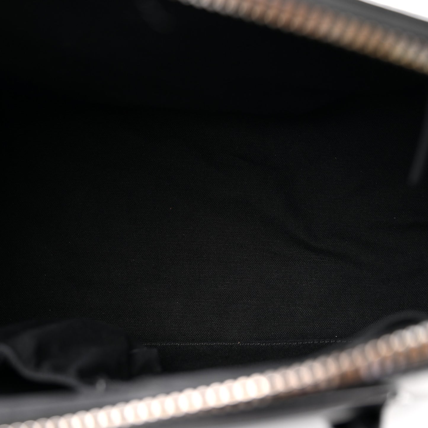 Shiny Lord Calfskin Medium Antigona Black