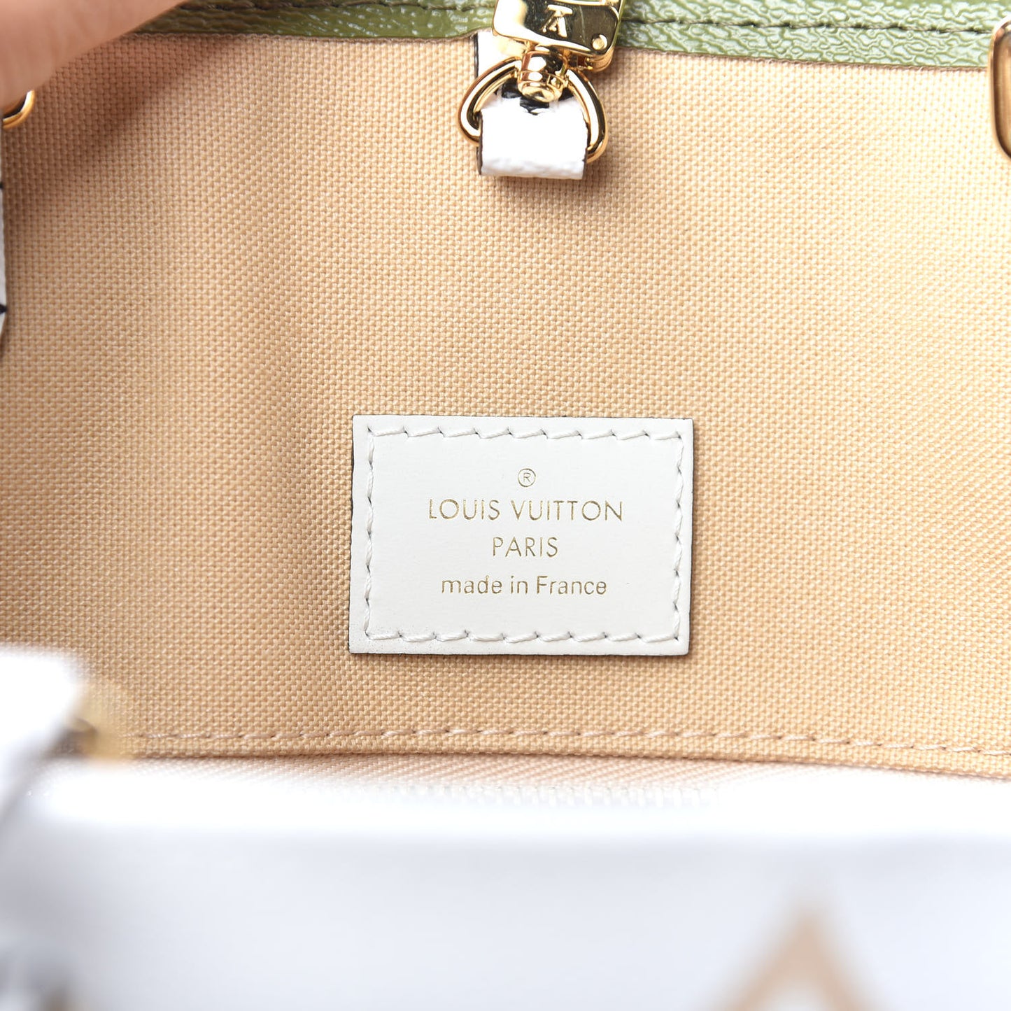Monogram Giant Onthego GM Kaki Beige