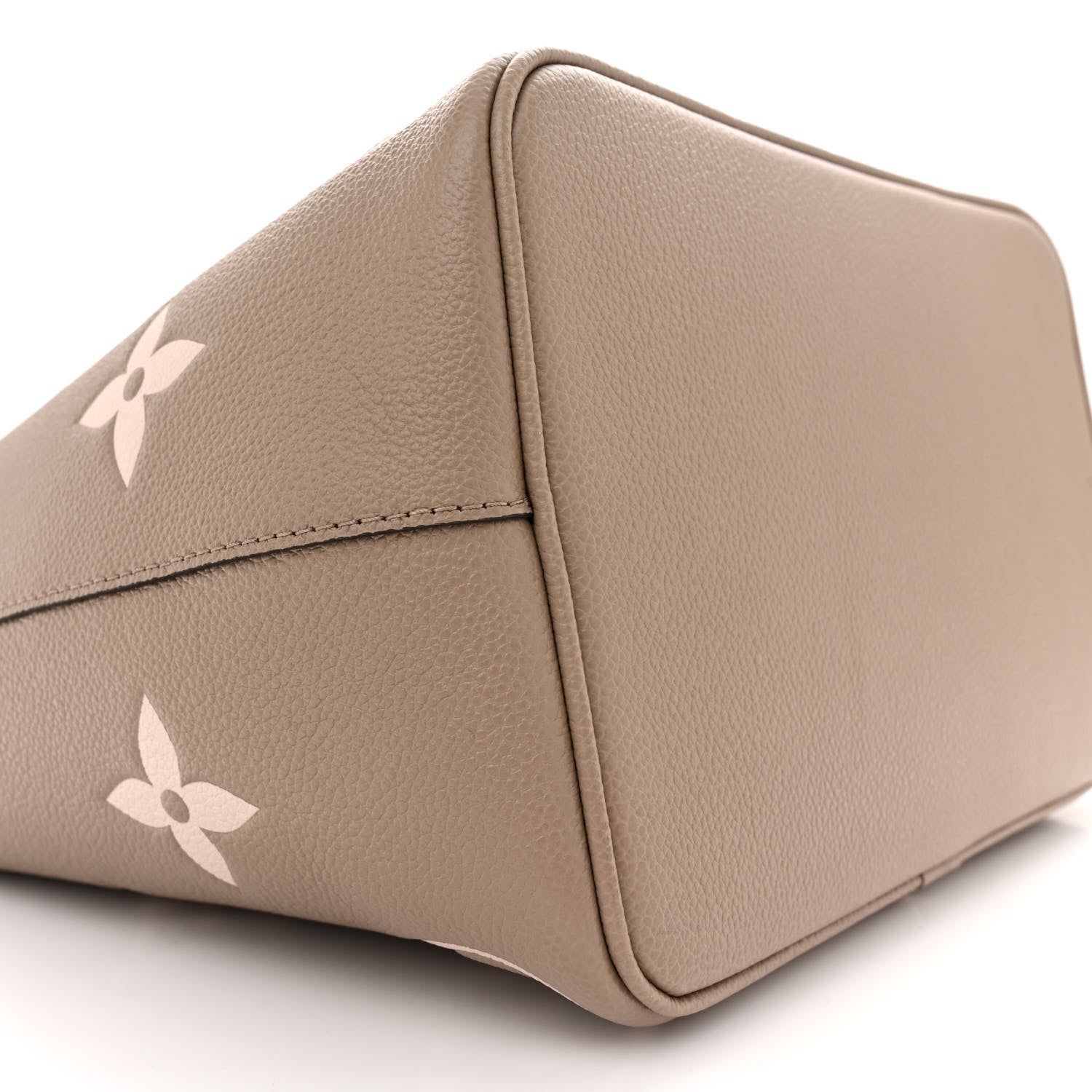 Louis Vuitton Empreinte Monogram Giant Neonoe MM Tourterelle Creme 9 of 11