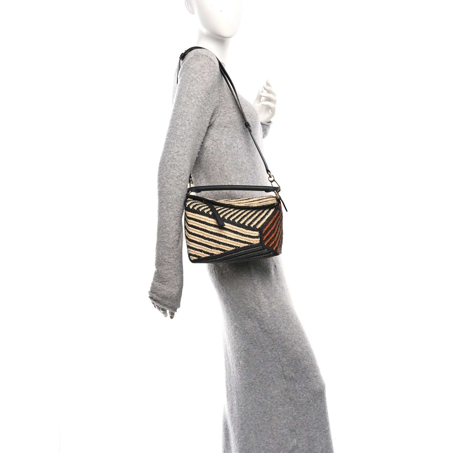 Loewe Calfskin Raffia Paula's Ibiza Small Puzzle Edge Bag Natural Honey Gold 2 of 10
