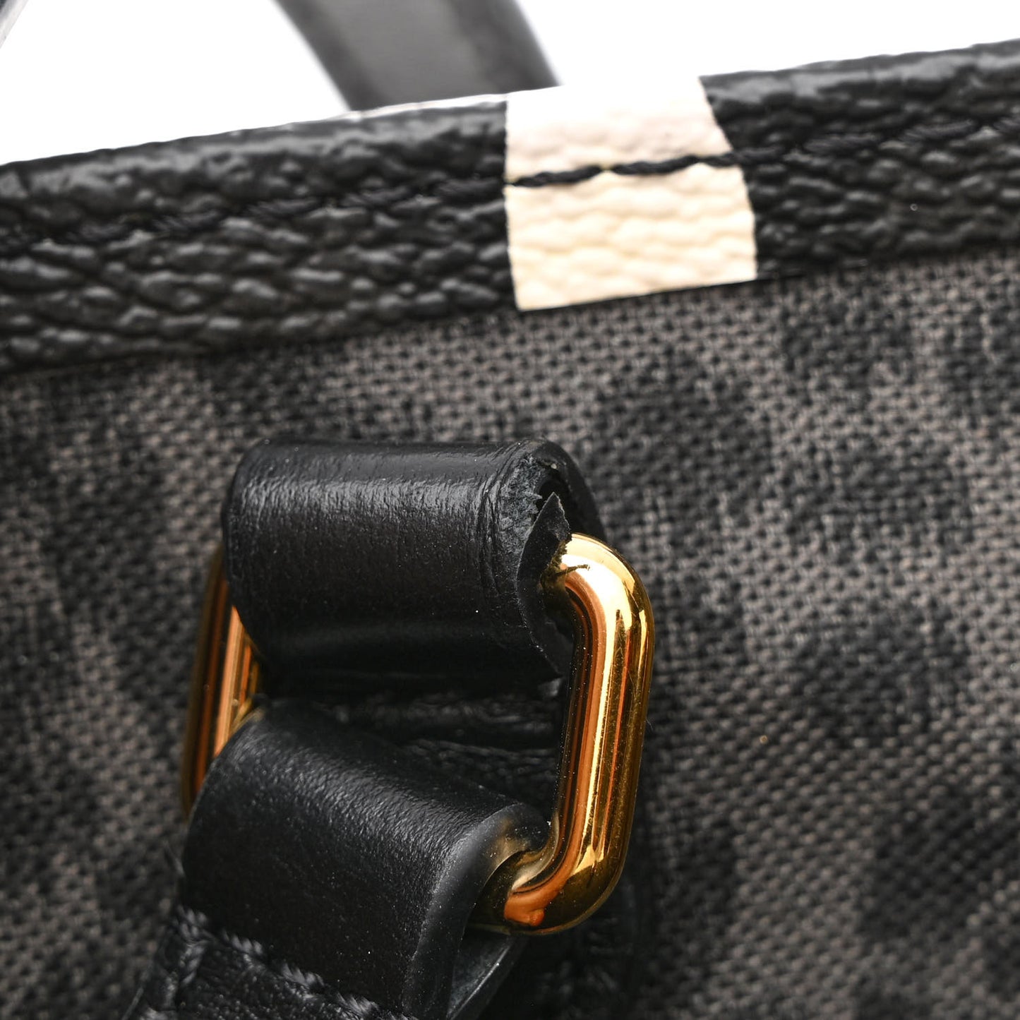 Monogram Giant Wild At Heart Onthego GM Black