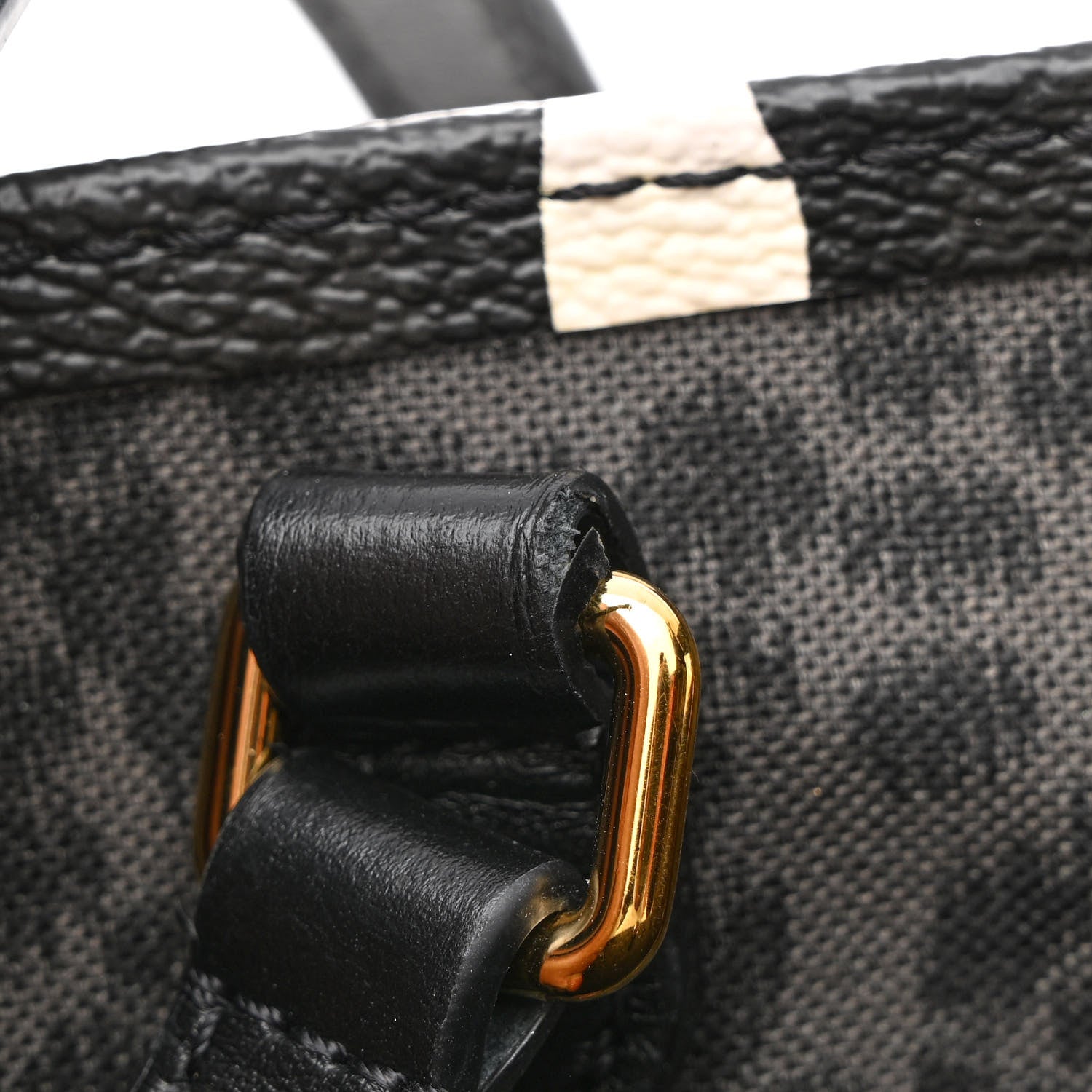 Louis Vuitton Monogram Giant Wild At Heart Onthego GM Black 13 of 13