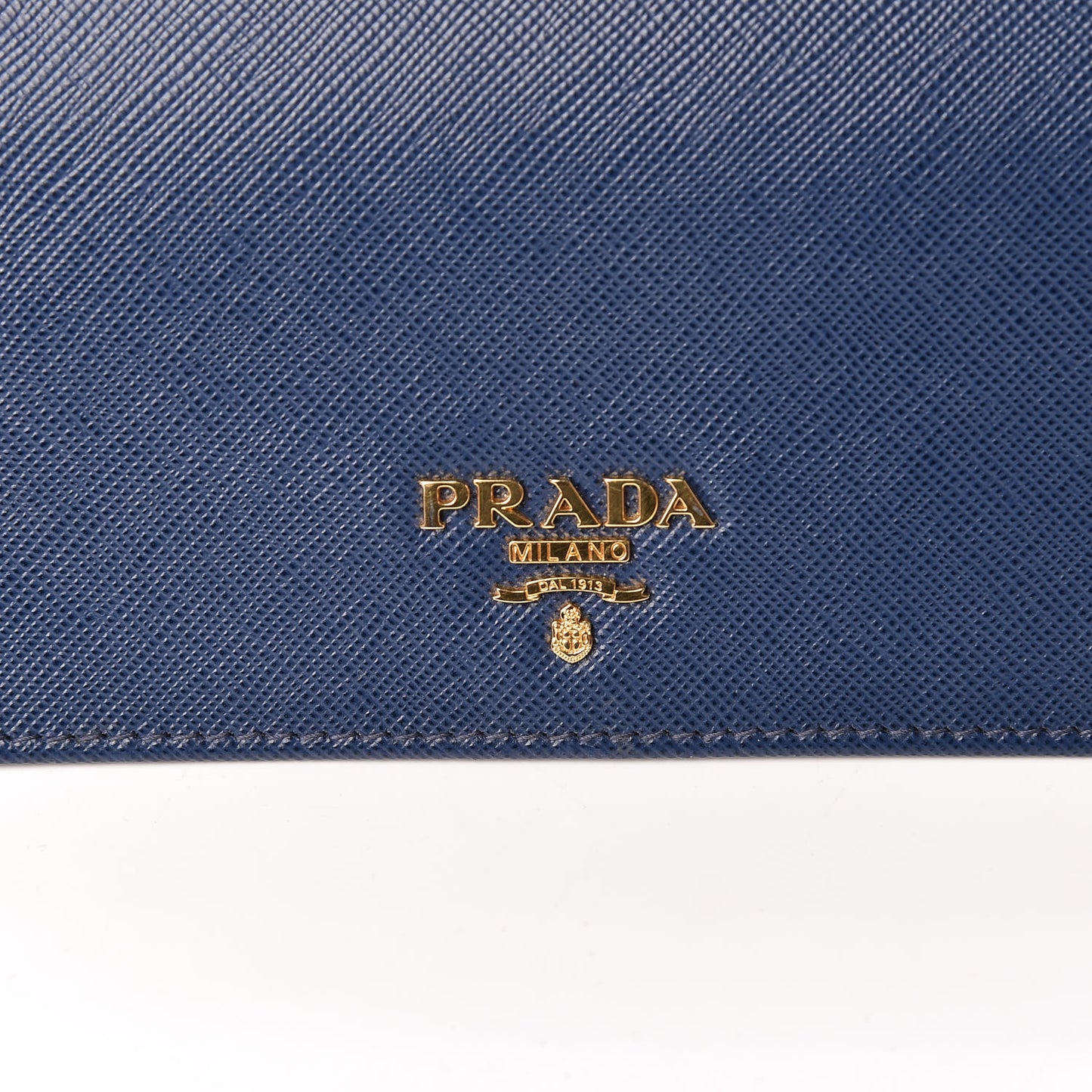 Saffiano Metal Oro Chain Wallet Bleuette