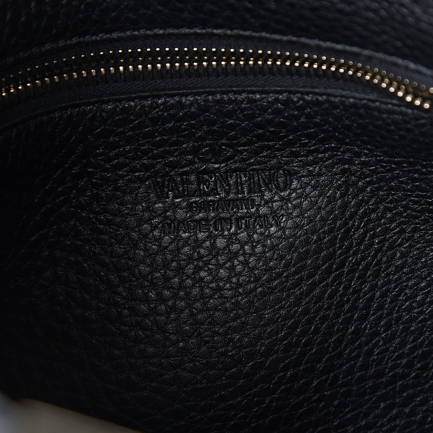 Pebbled Calfskin Small Rockstud Flip-Lock Messenger Bag Black