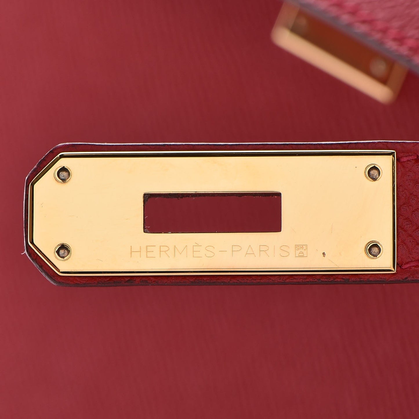 Epsom Kelly Sellier 28 Rouge Casaque