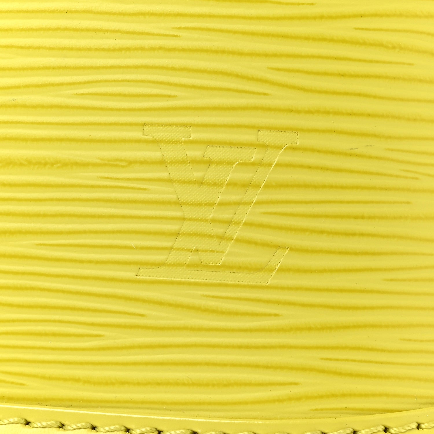 Louis Vuitton Epi Alma BB Pistache 16 of 19