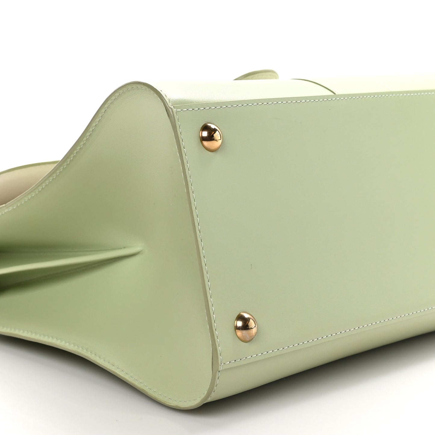 Box Calfskin Mirage MM Brillant Satchel Amande Ivory