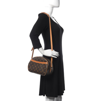 Louis Vuitton Monogram Blois 2 of 9