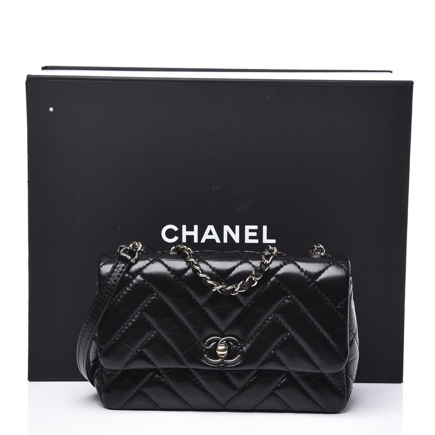 Shiny Lambskin Quilted Small Montcoco Flap Black