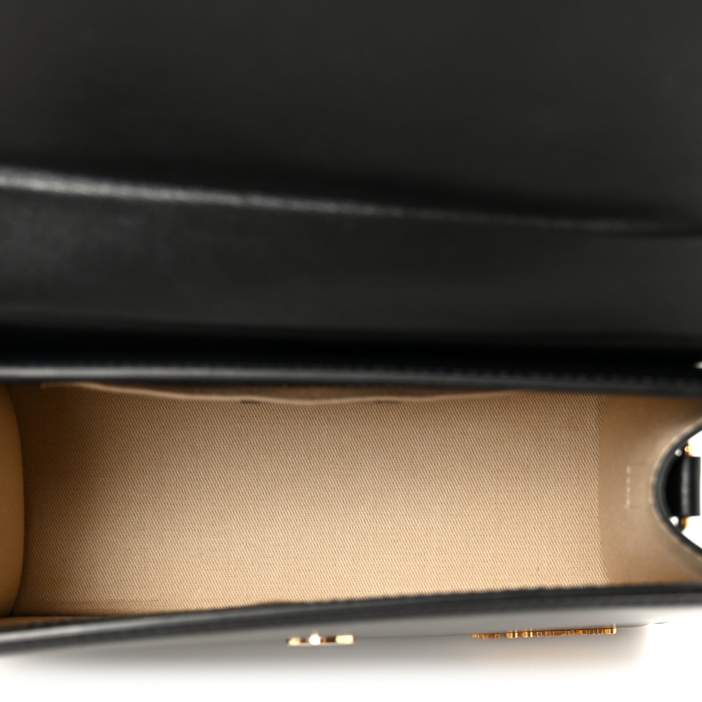 Smooth Calfskin Le Chiquito Moyen Black