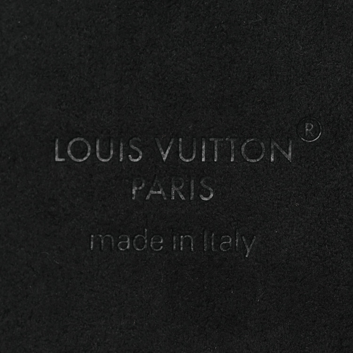 Louis Vuitton Monogram Pallas iPhone 15 Pro Max Bumper 6 of 9