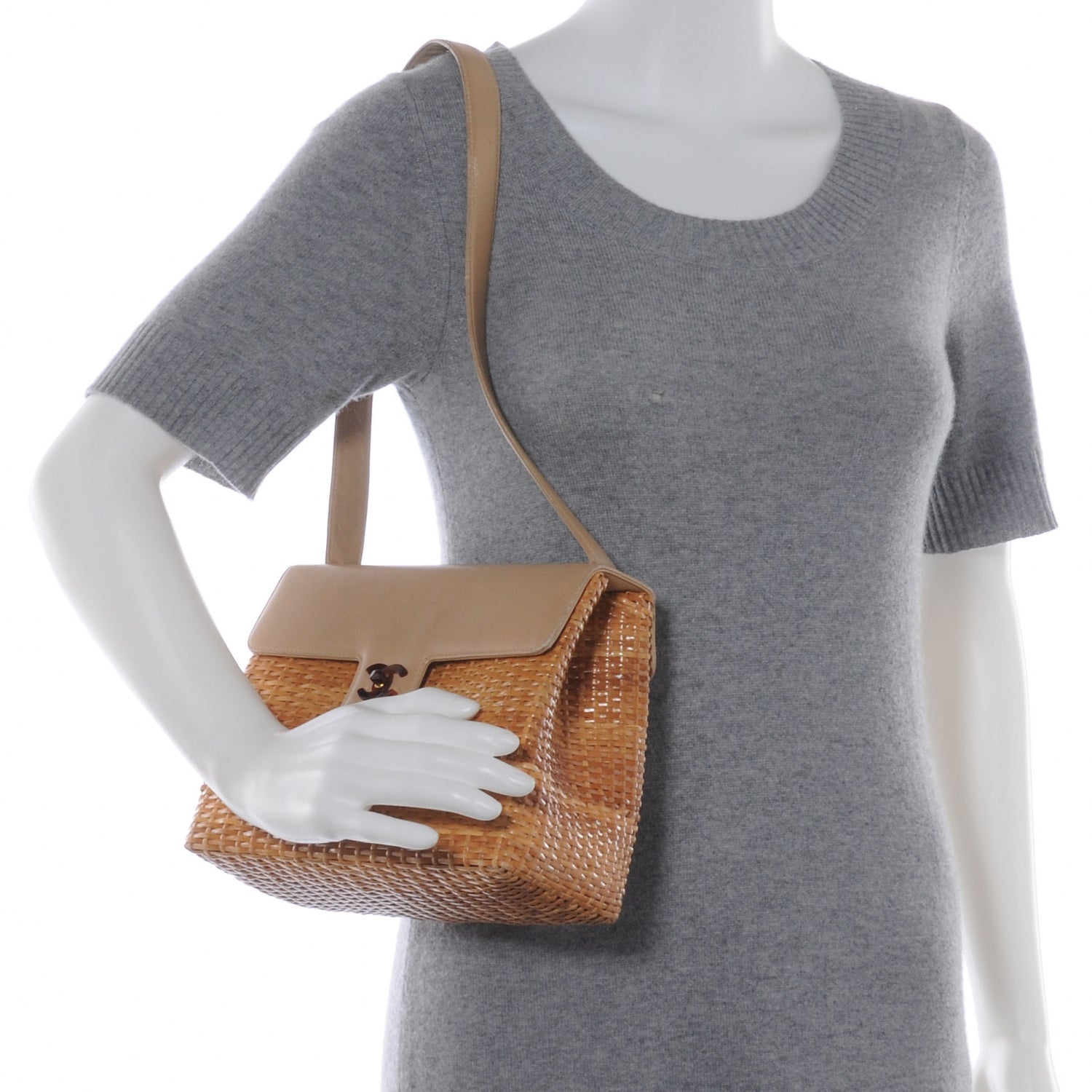 Chanel Straw Bag w Tortoise CC Lock 2 of 10