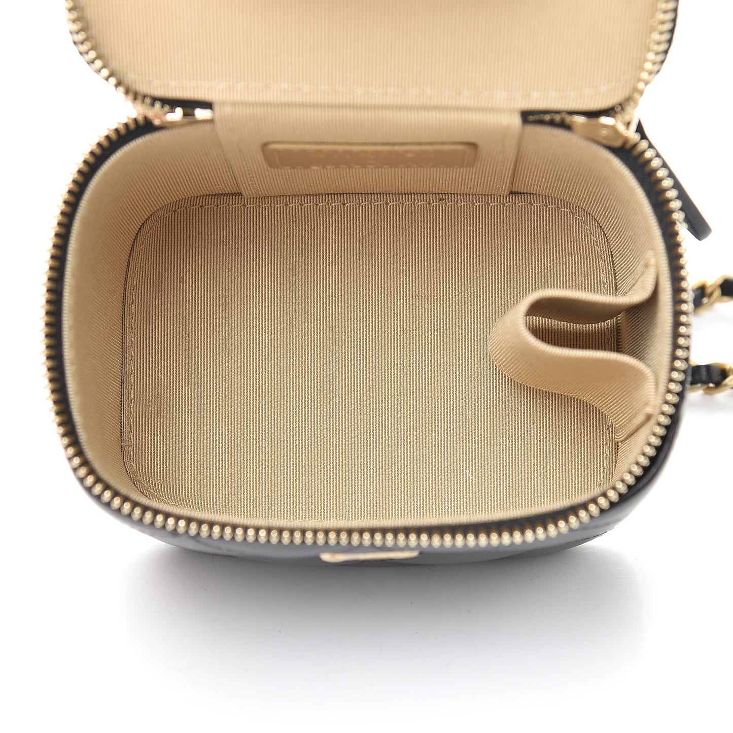 Lambskin Quilted Pearl Crush Box With Chain Black