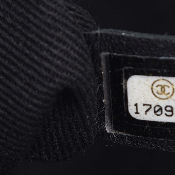 Caviar Quilted Timeless CC Soft Tote Black