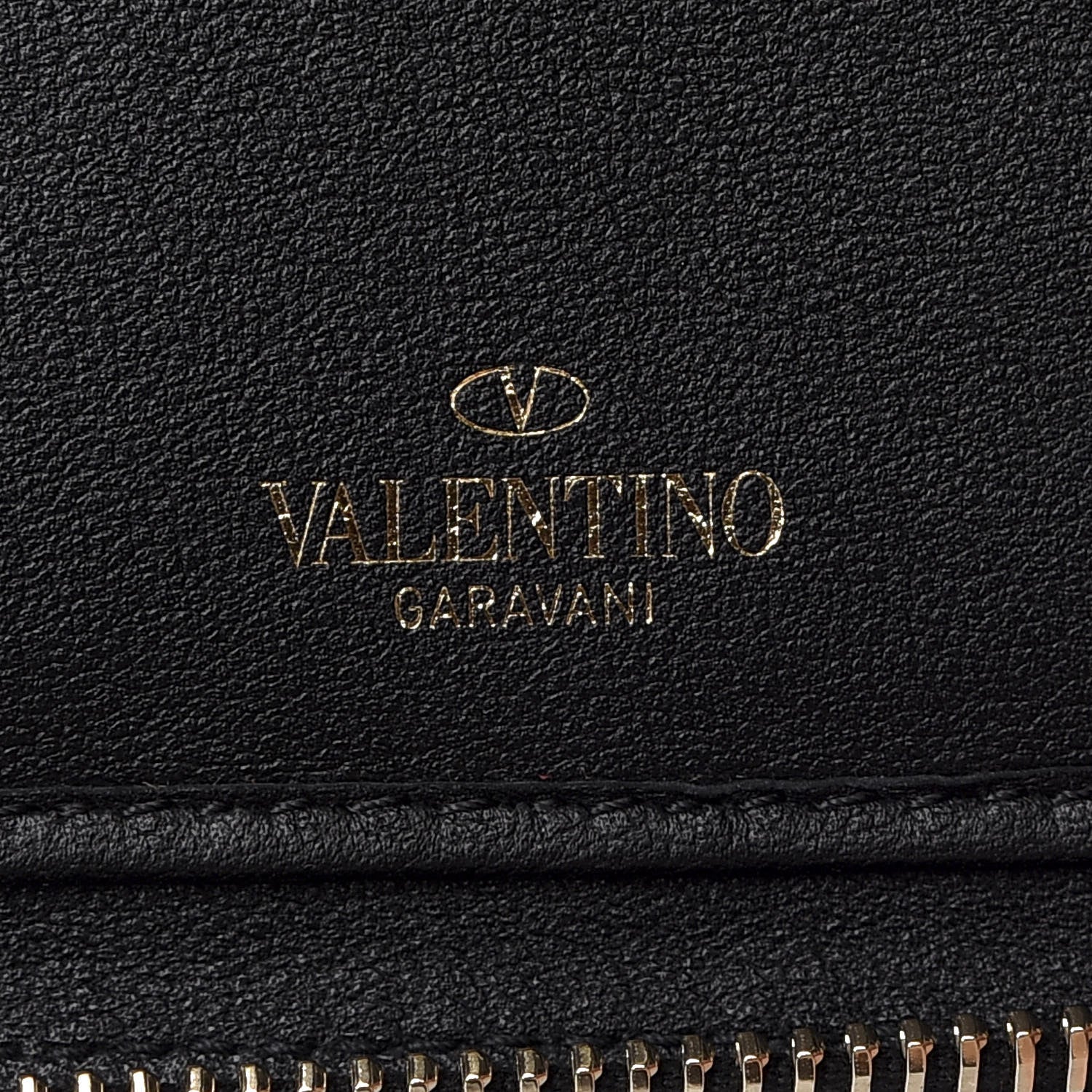 Valentino Garavani Calfskin Rockstud Travel Wallet Black 6 of 8