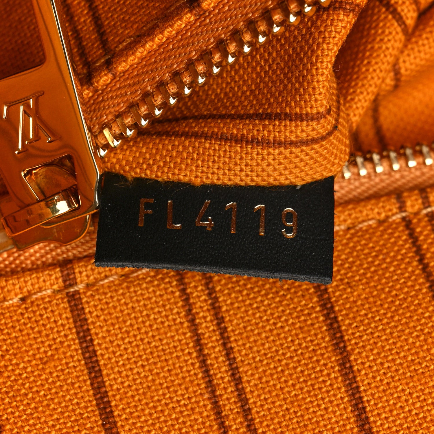 Louis Vuitton Monogram Giant Jungle Onthego GM Black 7 of 10