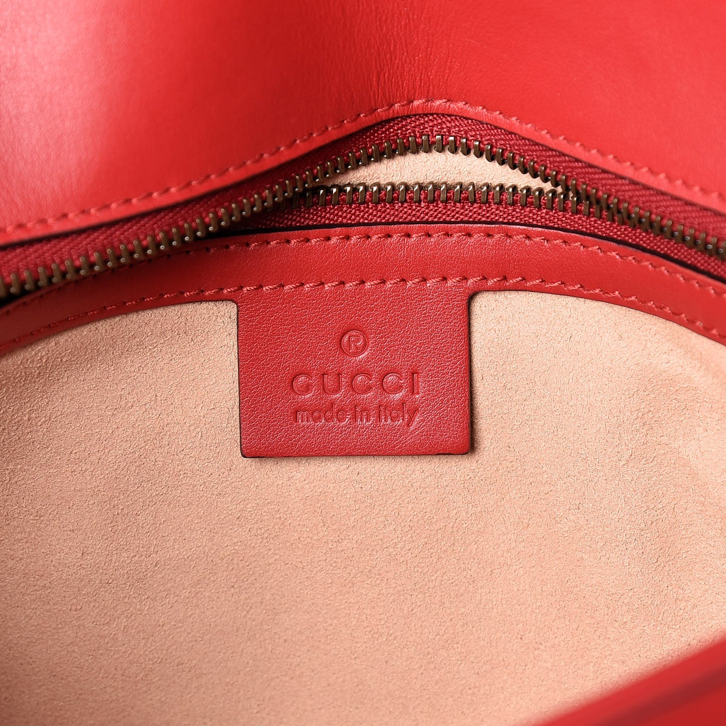 Calfskin Matelasse Small GG Marmont Shoulder Bag Hibiscus Red