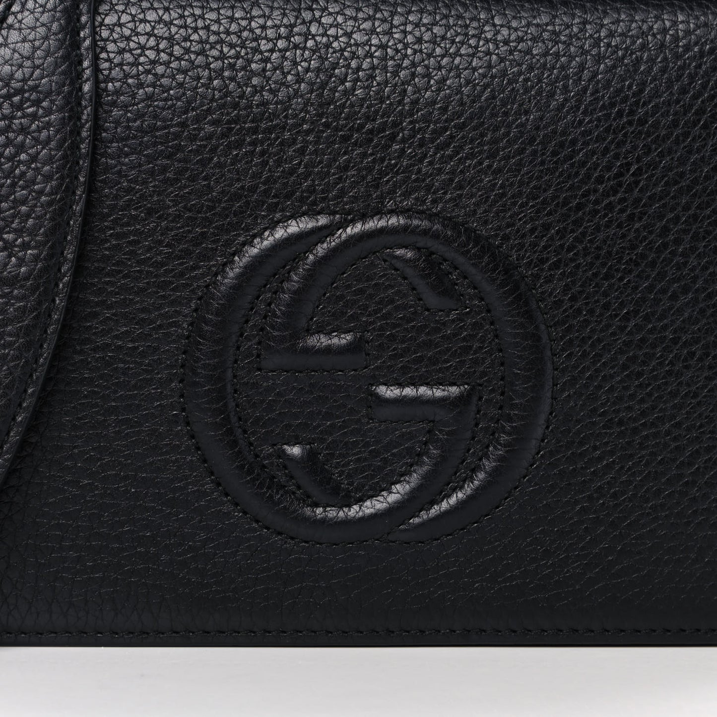 Pebbled Calfskin Soho Wallet on Chain Black