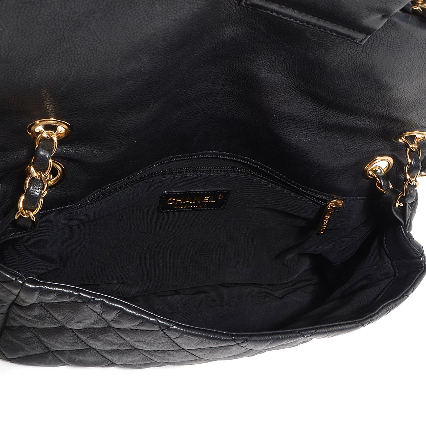 Calfskin Quilted Medium Chain Me Flap Black