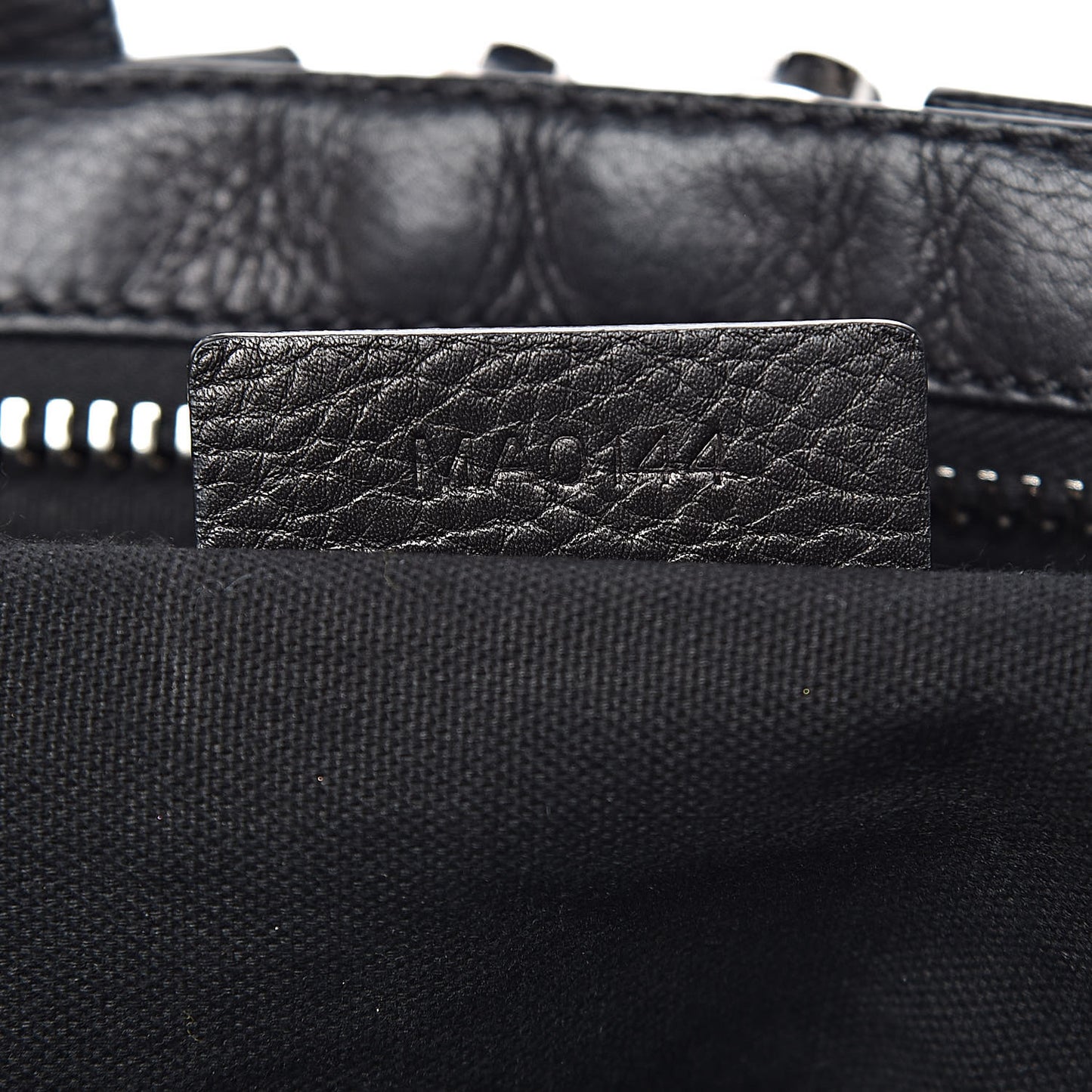 Waxed Calfskin Medium Studded Nightingale Black