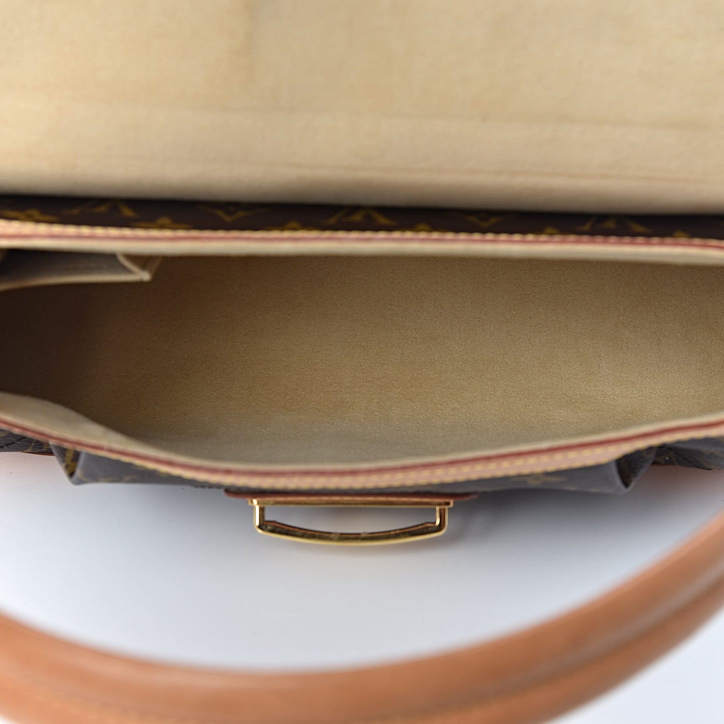 Monogram Beverly MM