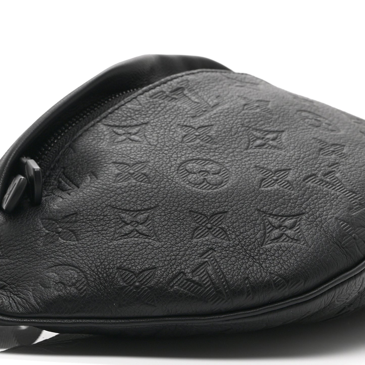 Calfskin Monogram Shadow Discovery Bumbag Black