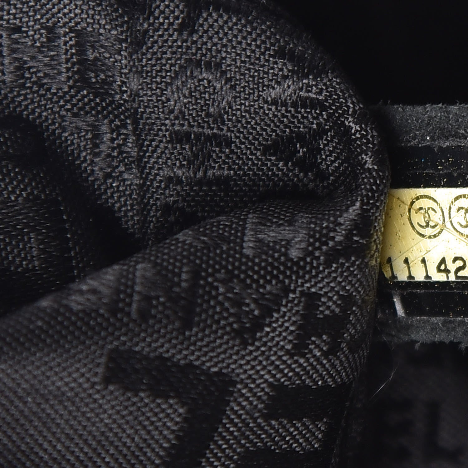 Chanel Vinyl XL Coco Cabas Black 7 of 17
